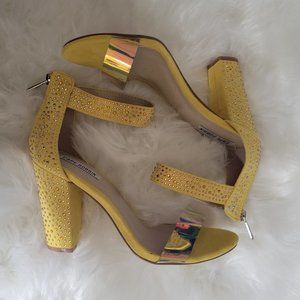 Cape Robbin POSH Yellow SLEEK and Sparkly Heels  Size 8.5